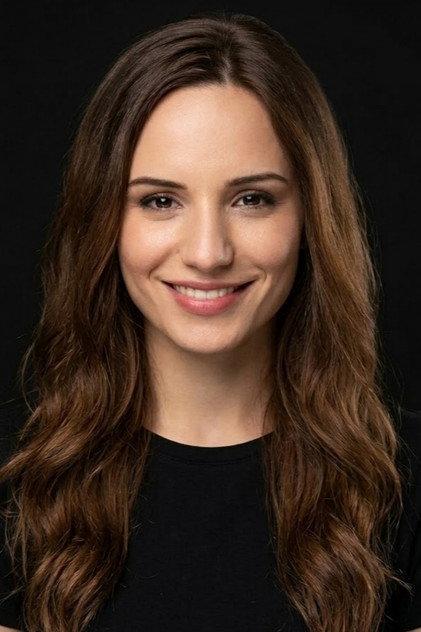 Nur Tüzün - Actor Profile Photo