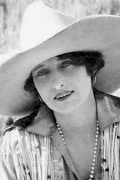 Vera McGinnis - Actor Profile Photo