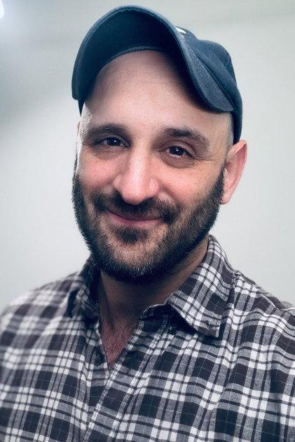 Daniel Hendricks Simon - Actor Profile Photo