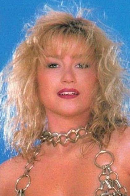 Kelly Royce - Actor Profile Photo
