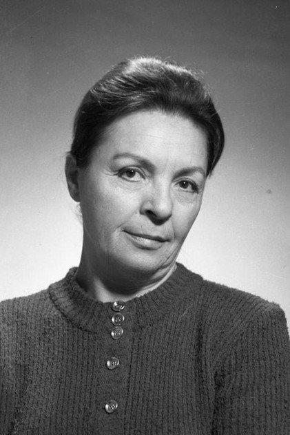 Popi Alva - Actor Profile Photo