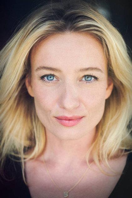 Karina Smulders - Actor Profile Photo