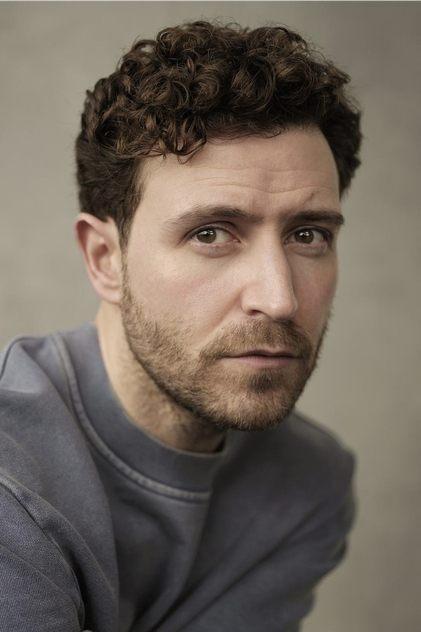 Evan Milton - Actor Profile Photo
