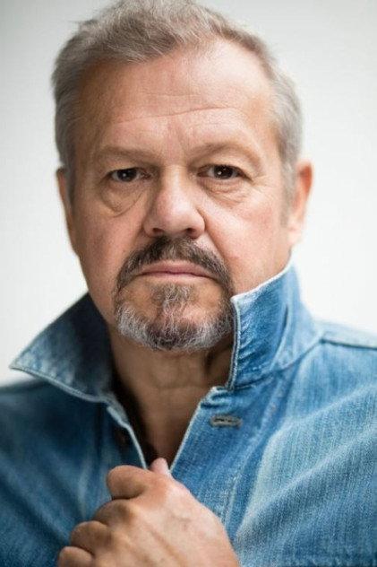 Charley Pasteleurs - Actor Profile Photo