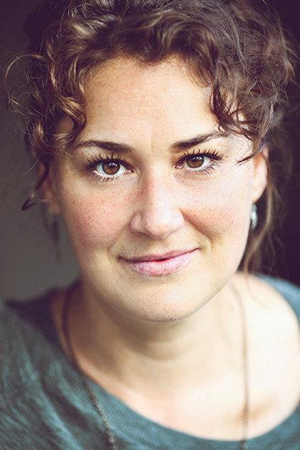 Élisabeth Sirois - Actor Profile Photo
