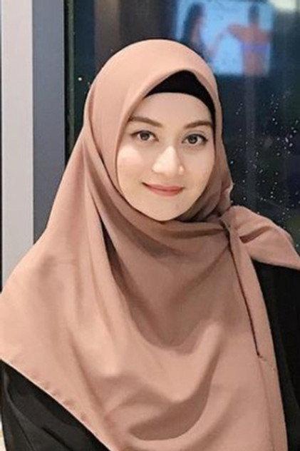 Ayu Pratiwi - Actor Profile Photo