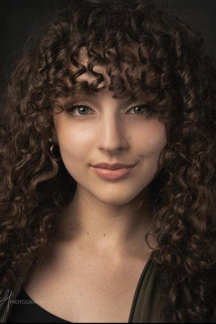 Emma Armstrong - Actor Profile Photo
