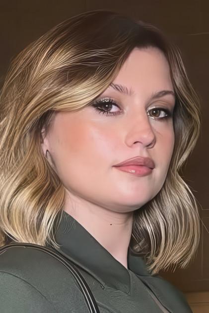 Marine Delplace - Actor Profile Photo