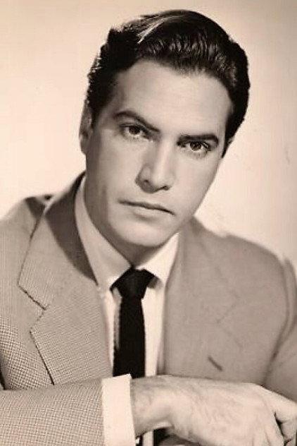 Gustavo Rojo - Actor Profile Photo