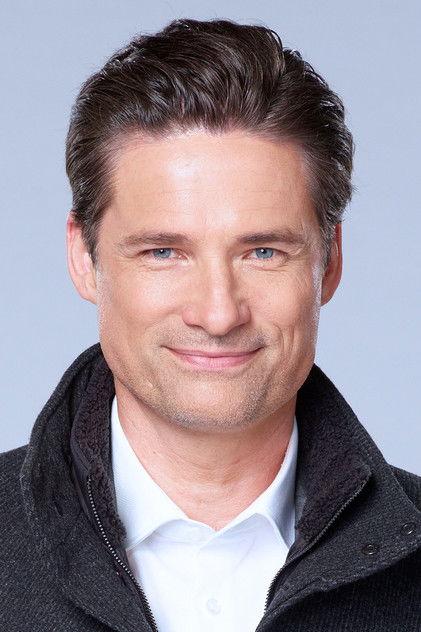 Warren Christie - Actor Profile Photo