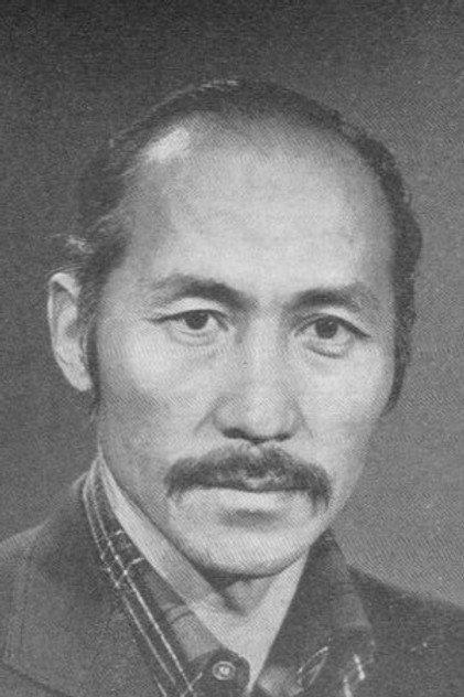 Suimenkul Chokmorov - Actor Profile Photo