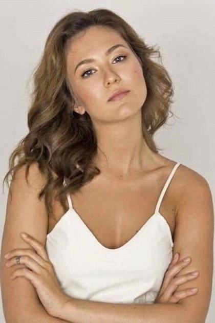 Iana Gladkikh - Actor Profile Photo