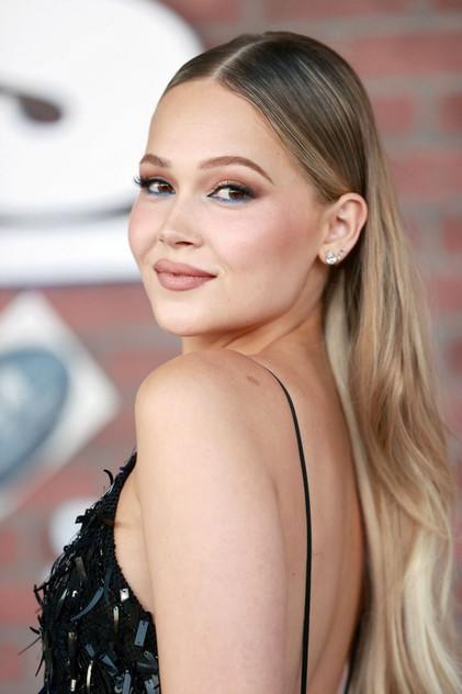 Kelli Berglund - Actor Profile Photo