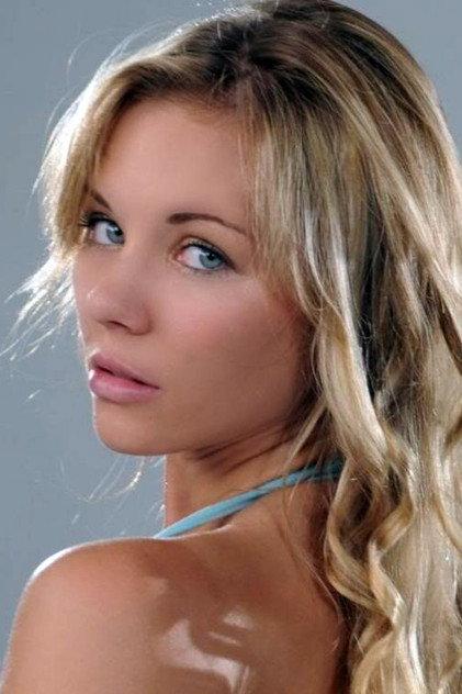 Amy Johnston - Actor Profile Photo