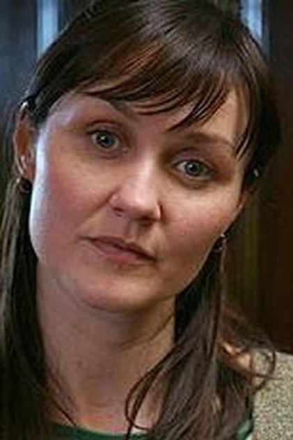 Esther Hall - Actor Profile Photo
