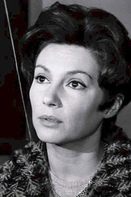 Nadine Alari - Actor Profile Photo