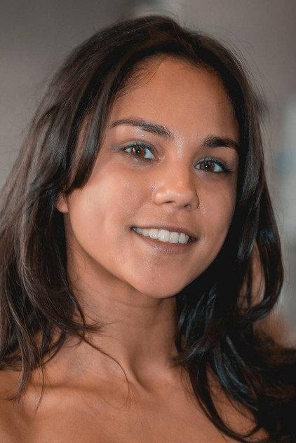 Alona Hertha - Actor Profile Photo