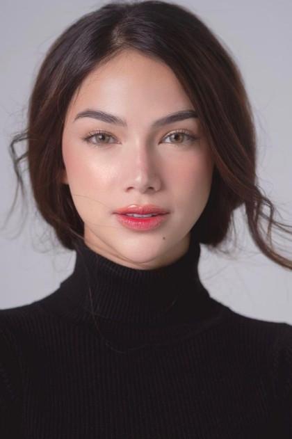 Roxie Smith - Actor Profile Photo