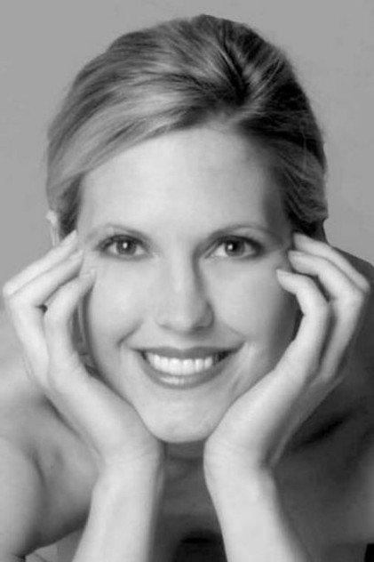 Jennifer Lyn Quackenbush - Actor Profile Photo