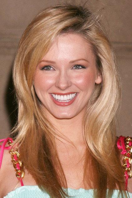 Shandi Finnessey - Actor Profile Photo