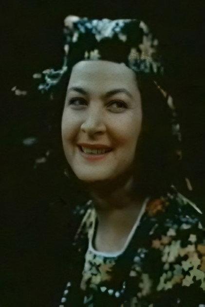 Elene Kipshidze - Actor Profile Photo