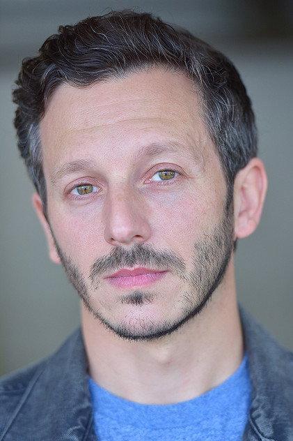 Andrew Bering - Actor Profile Photo