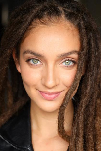 Carli McIntyre - Actor Profile Photo