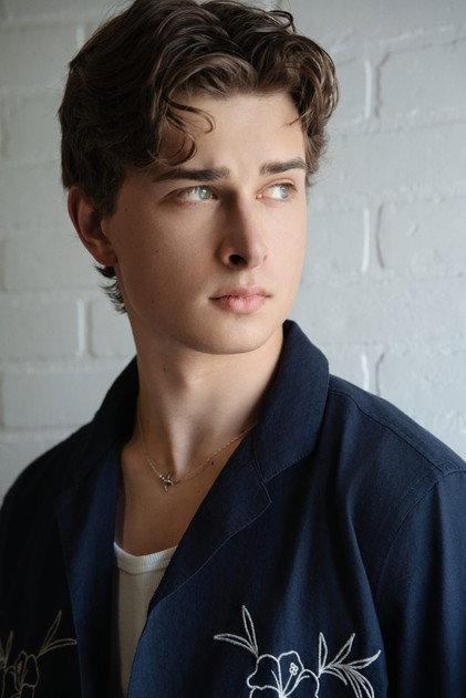 Thomas Gautier - Actor Profile Photo