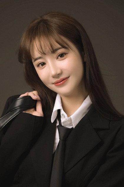 Xin Ruyi - Actor Profile Photo