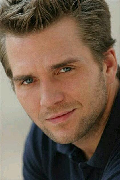 Pierre Kiwitt - Actor Profile Photo