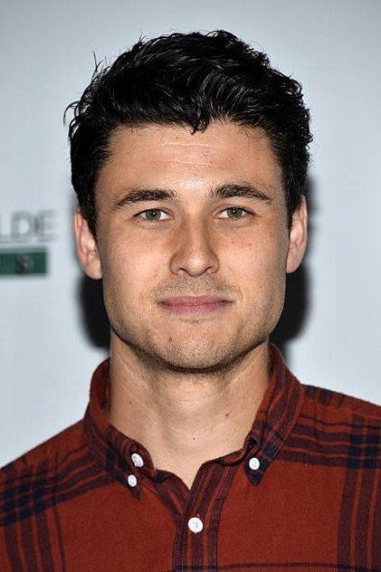Tom Hobbs - Actor Profile Photo