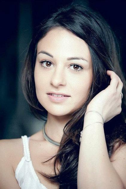 Héléna Mogelan - Actor Profile Photo