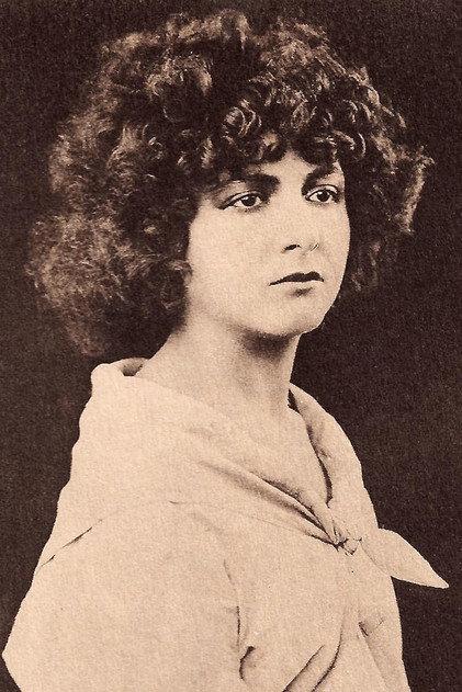 Desdemona Mazza - Actor Profile Photo
