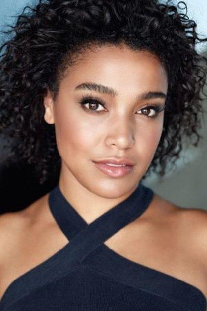 Lucy Barrett - Actor Profile Photo