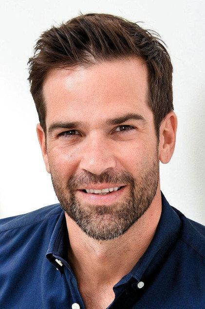 Gethin Jones - Actor Profile Photo