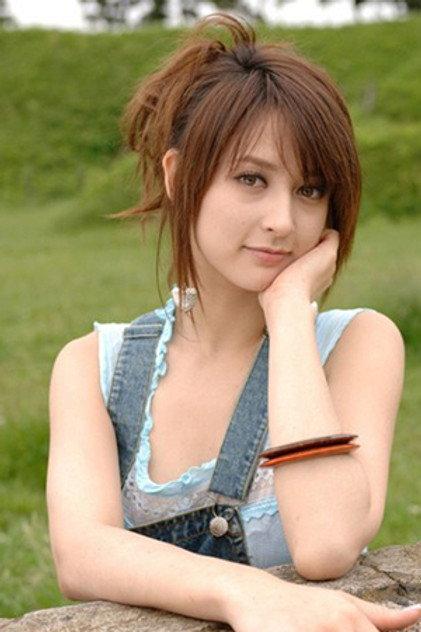 Leah Dizon - Actor Profile Photo