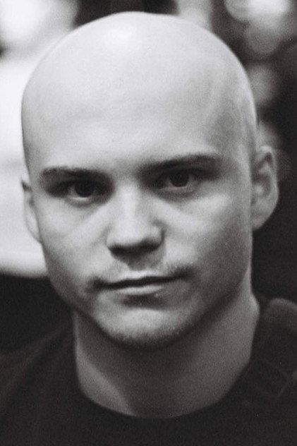 Sam Symons - Actor Profile Photo