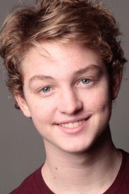 Kyle Red Silverstein - Actor Profile Photo