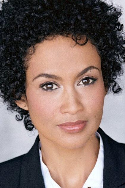 Faye Peters - Actor Profile Photo