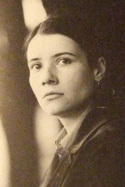 Mariana Dimitrova - Actor Profile Photo