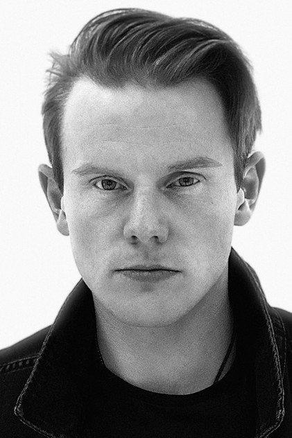 Magnus Dugdale - Actor Profile Photo