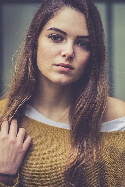 Radina Borshosh - Actor Profile Photo