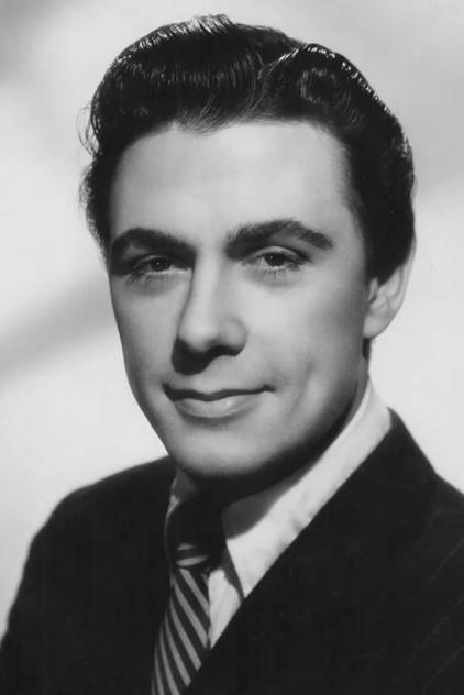 Maxwell Reed - Actor Profile Photo