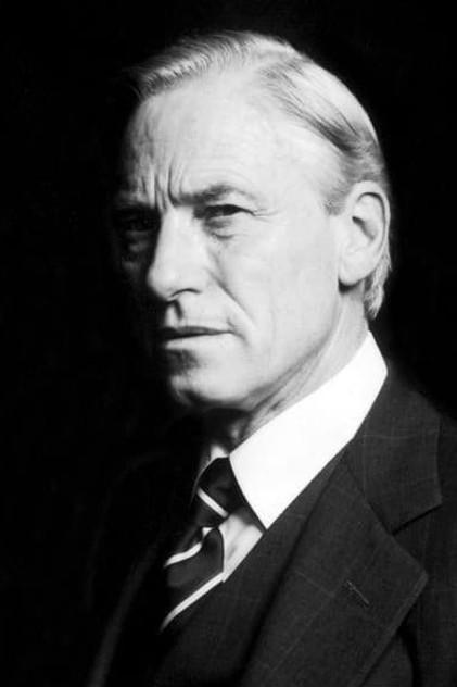 Alan MacNaughtan - Actor Profile Photo