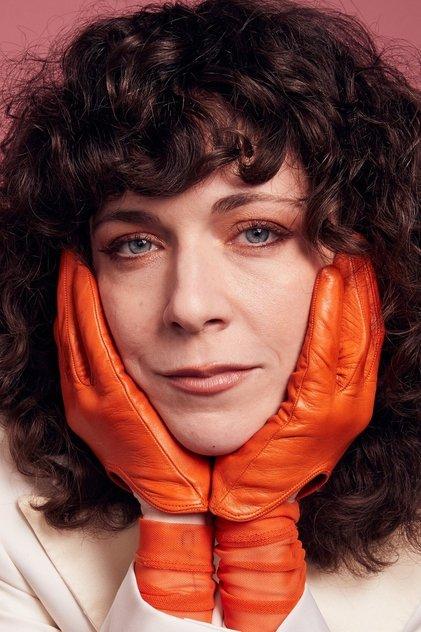 Jen Tullock - Actor Profile Photo