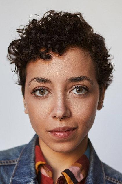 Claire Saunders - Actor Profile Photo