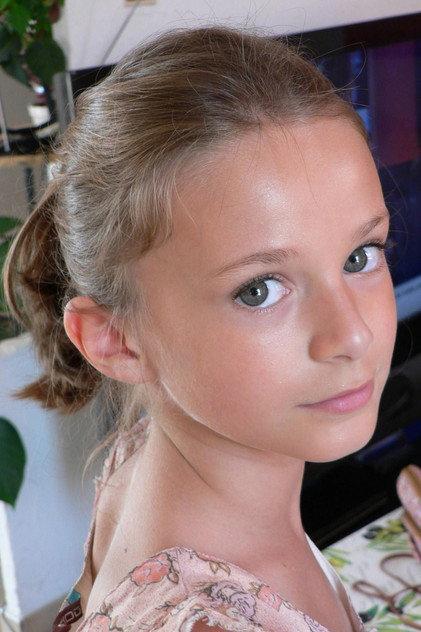 Clara Boyer - Actor Profile Photo