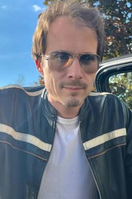 Charls Carroll - Actor Profile Photo