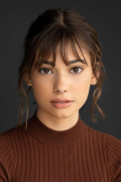 Estelle Fournier - Actor Profile Photo