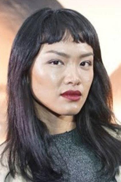 Kelly Tandiono - Actor Profile Photo